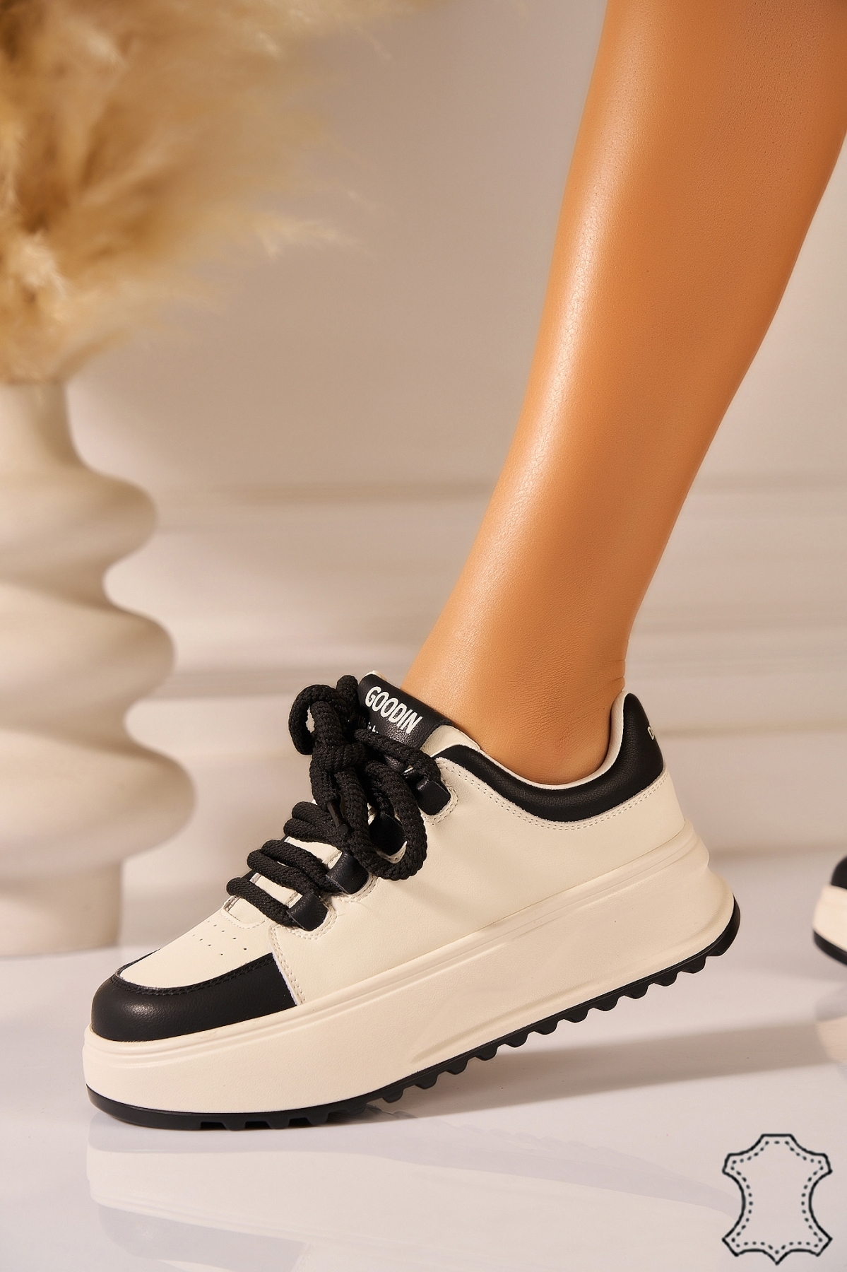 Adidasi Piele Naturala Negri Akela