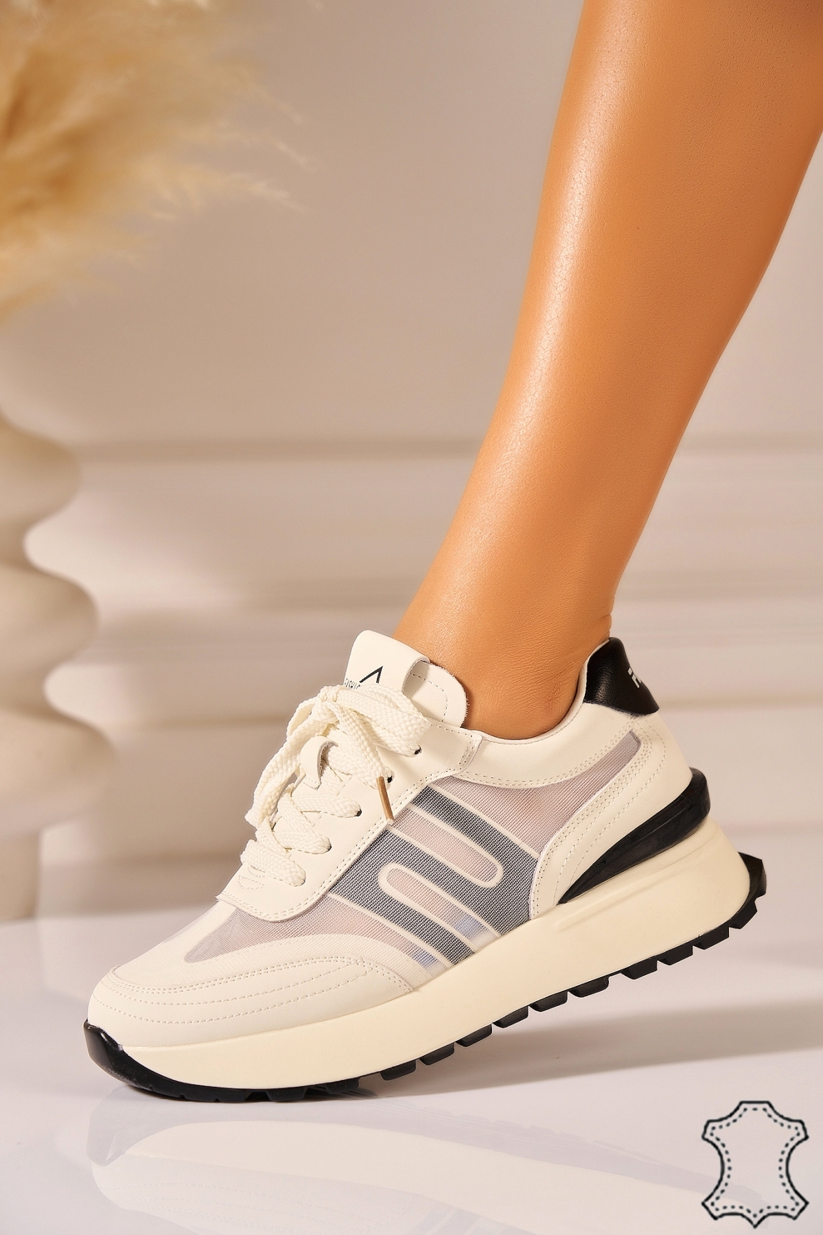 Adidasi Piele Naturala Negri Fianyr