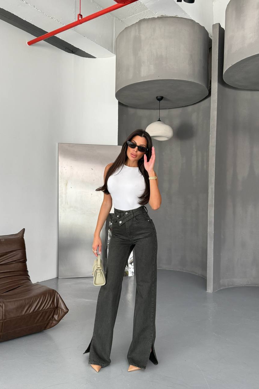 Blugi Regular Fit Negri Kasia - 1 | YEO