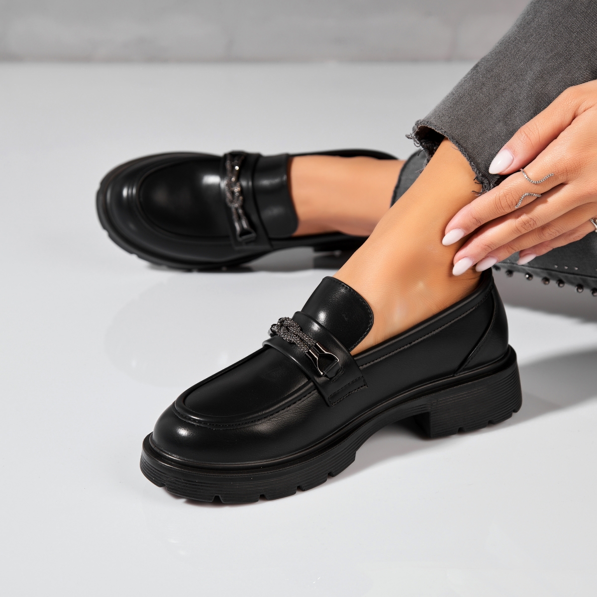 Pantofi dama casual Negri din Piele Ecologica Diona - 1 | YEO