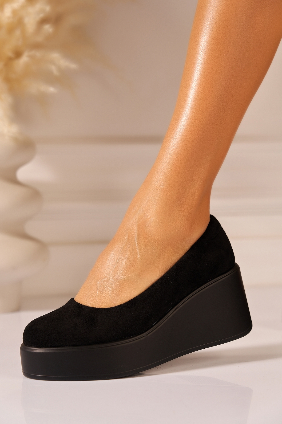 Pantofi dama cu platforma Negri din Piele Ecologica Intoarsa Keian3