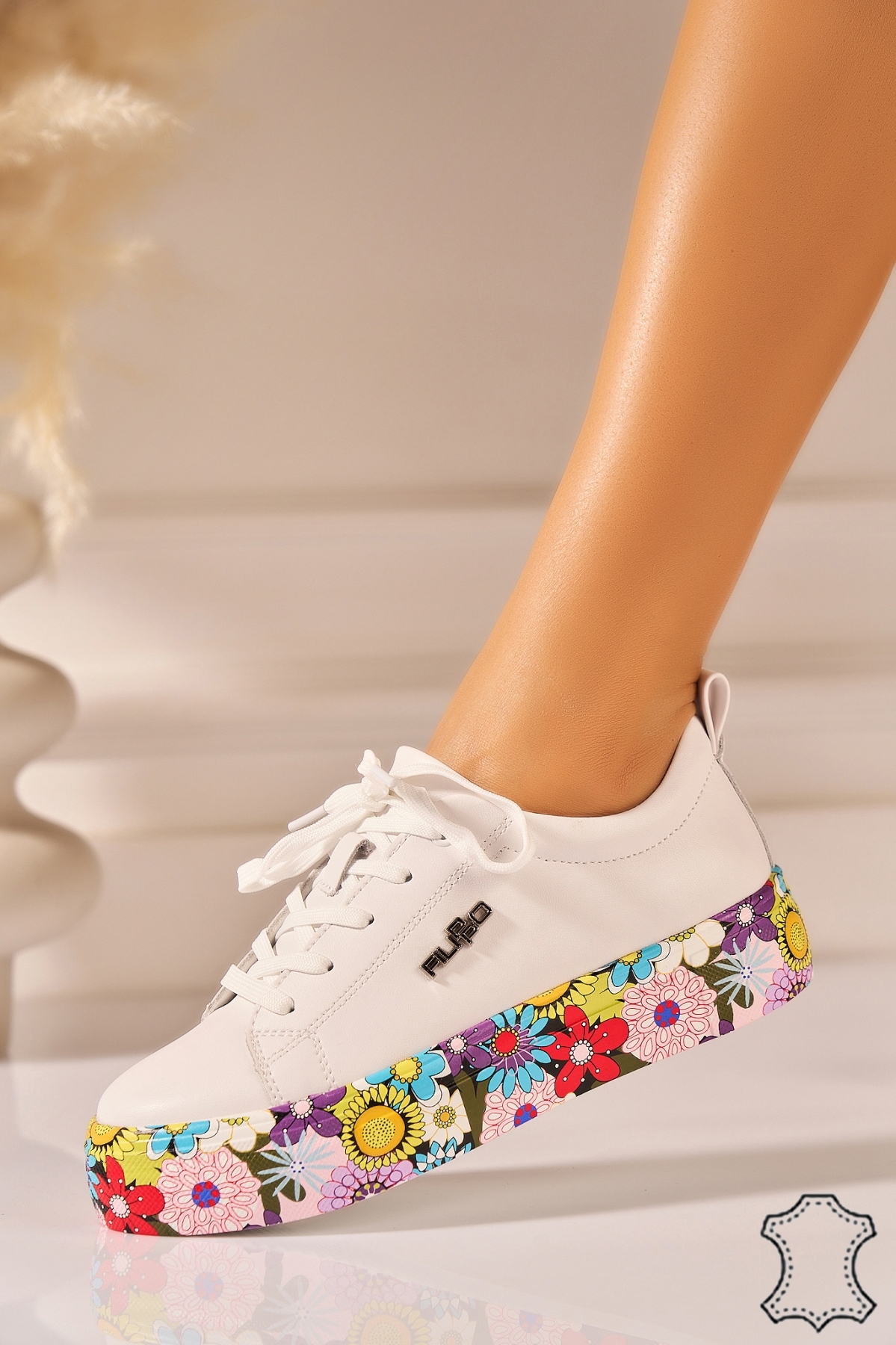 Adidasi Piele Naturala Albi Korey