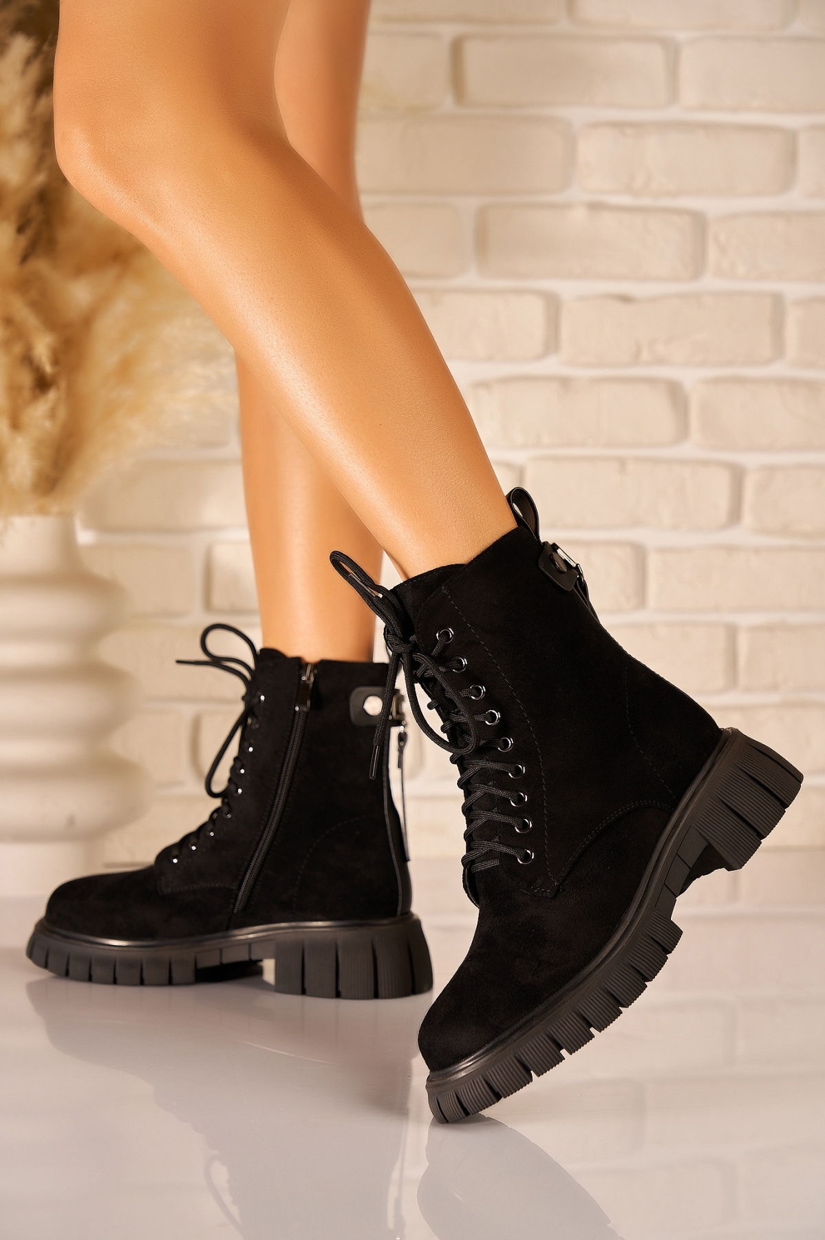 Ghete Dama Imblanite Negre din Piele Ecologica Intoarsa Salima2