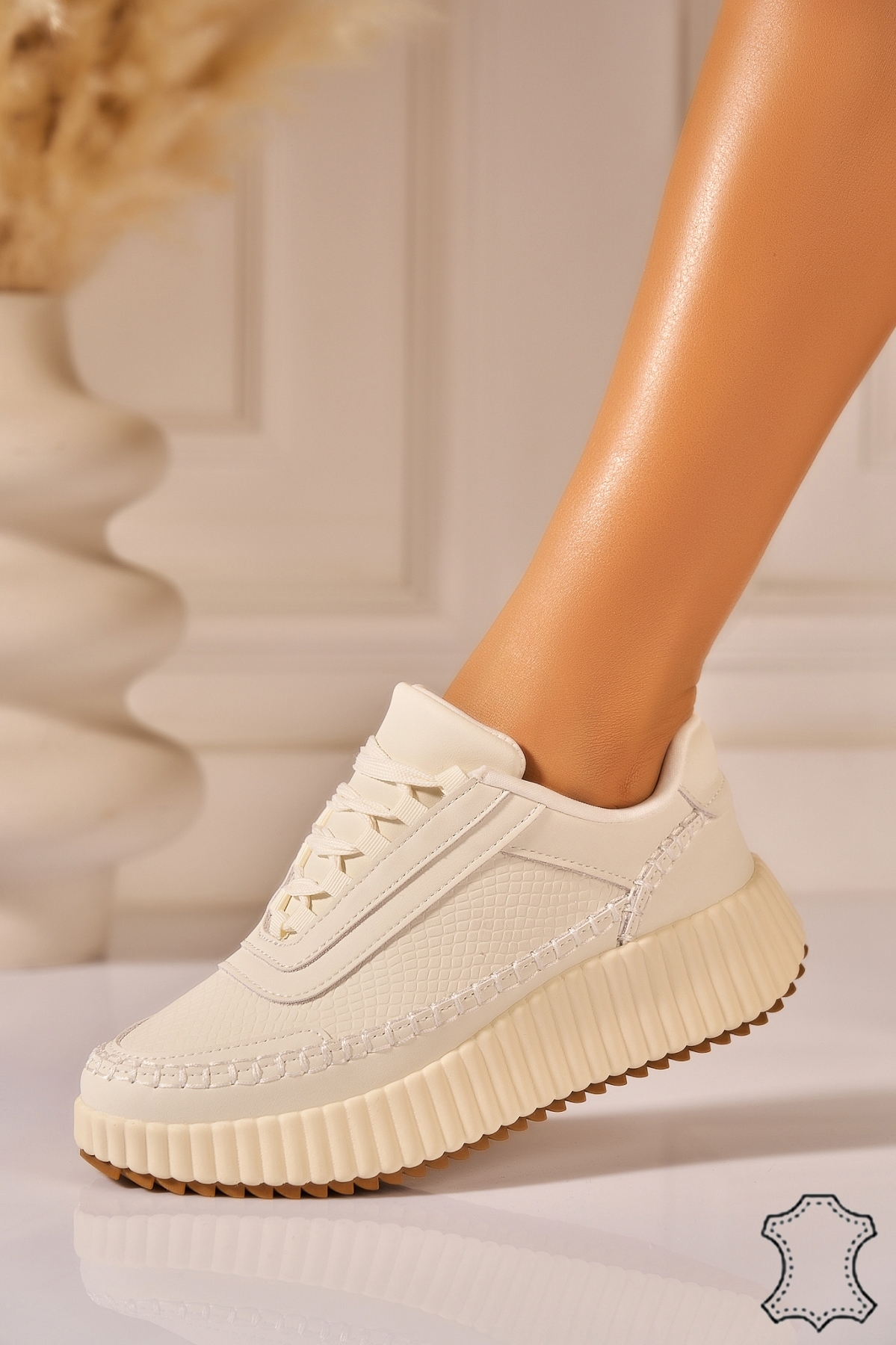 Adidasi Piele Naturala Crem Tahia