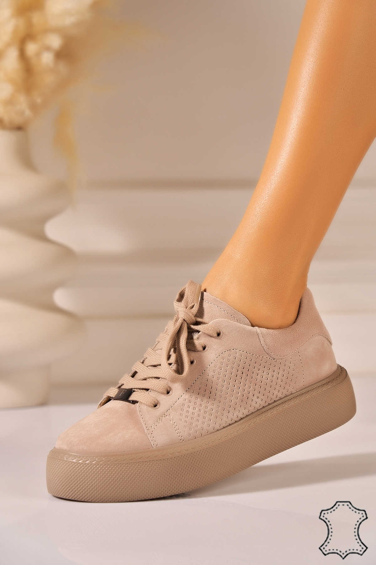 Adidasi Piele Naturala Intoarsa Kaki Jezelle