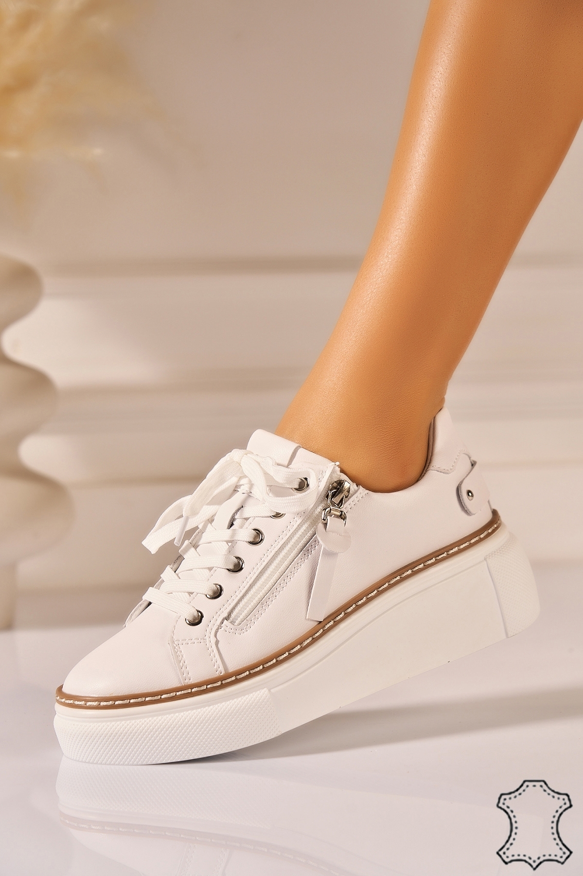 Adidasi Piele Naturala Albi Kiona