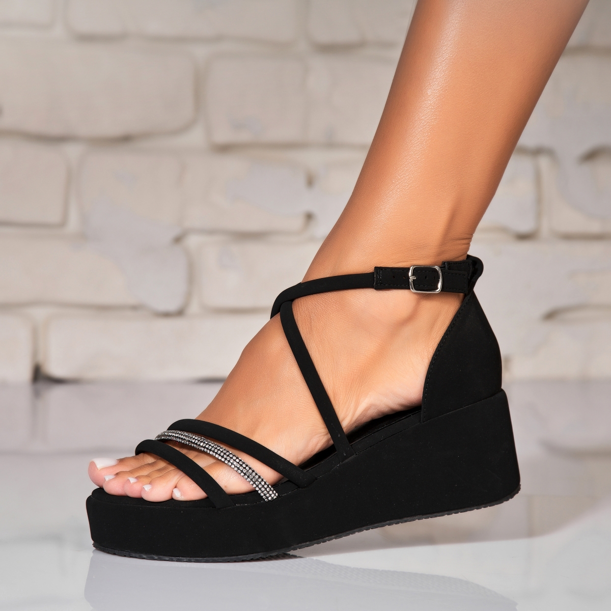 Sandale dama cu platforma Negre din Piele Ecologica Intoarsa Mikai
