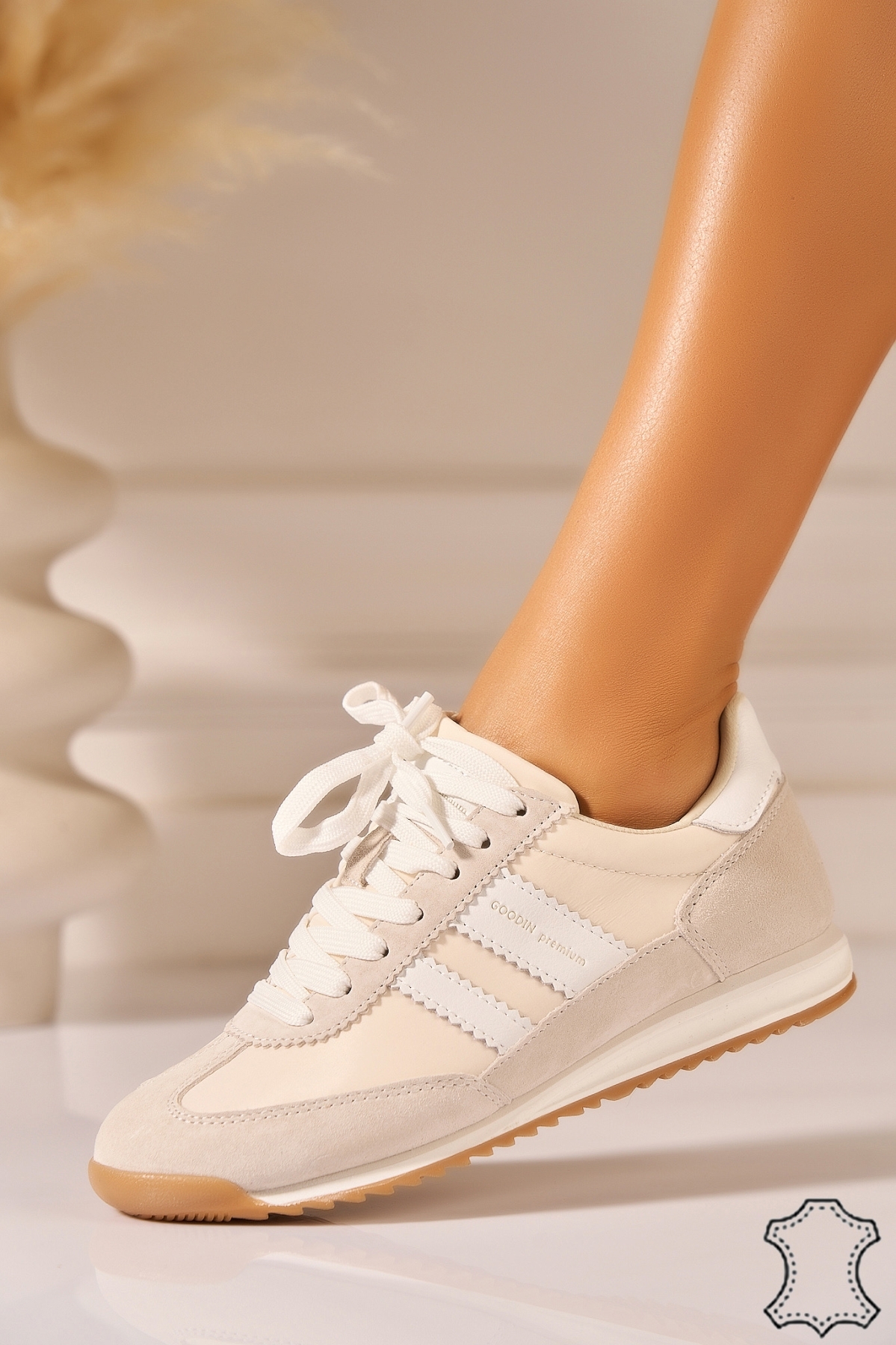 Adidasi Piele Naturala Intoarsa Bej Zulary