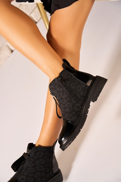 Ghete Dama Imblanite Negre din Piele Ecologica Intoarsa Robyn - Img 3