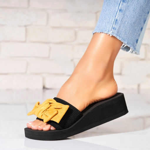 Papuci/Slapi Galbeni din Textil Sreya - Img 3