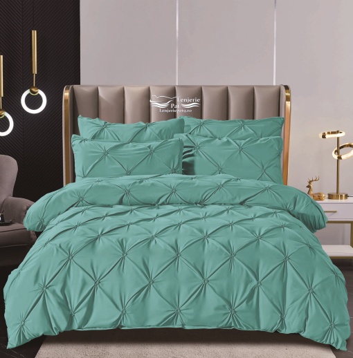 Lenjerie de Pat Verde cu Pliuri – Set 6 Piese Jojo Home, Bumbac Finet Premium, Cearșaf elastic 230x250 cm, Husă Pilotă Fermoar