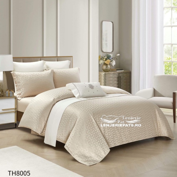 Lenjerie Pat Dublu Satin Jacquard Finetat, 4 Piese – Model Crem Elegant