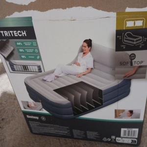 Bestway TriTech SleekFlo saltea gonflabila dubla 226x152x84 cm, pompa electrica integrata GS, tablie, I-beam, 300 kg, pentru 2 persoane - Verificat A · Re-Bloom - Img 7