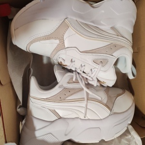 Puma, Pantofi sport cu garnituri de piele intoarsa Cassia Lux, Alb, Bej deschis, 38, Resigilat, Grad A - Img 2