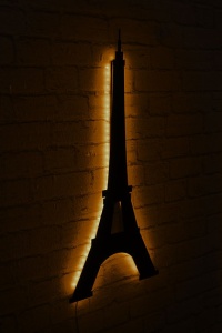 Decor de perete Re-Bloom, model Turnul Eiffel, LED, MDF, negru, 32 x 69 cm - Img 5
