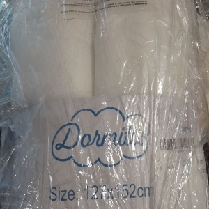 Set 2 Paturi fleece Dormitio®, margine ingusta, cusatura overlock, 127x152 cm, 100% poliester, 180gsm, Alb, Resigilat, Grad A - Img 4