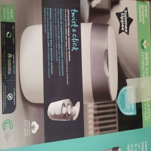 Pachet Cos pentru scutece + 4 Rezerve Tommee Tippee Sangenic Twist and Click Reciclabil, Alb/Gri, Resigilat, Grad A - Img 2