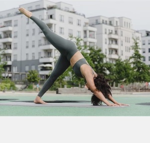 Saltea pentru antrenament si husa de protectie, pentru yoga, fitness, aerobic, pilates, exercitii la sol, POWRX, Antiderapant, 183x60 cm, Gri, Resigilat, Grad A - Img 3