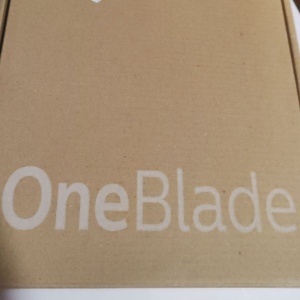 Aparat hibrid de barbierit, tuns barba si parul corporal PHILIPS OneBlade 360 QP4631/65, pieptene reglabil 5 in 1, reincarcabil, conectivitate Bluetooth, umed si uscat, 60 min, toc de transport, lama 360 inlocuibila suplimentara, Resigilat, Grad A - Img 2