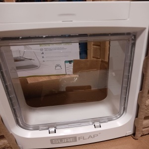 SureFlap portita pisici/caini, plastic, control microcip, blocare siguranta, 4 baterii, alb - Verificat A · Re-Bloom - Img 2