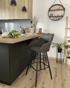Produs Resigilat Scaune de bar Re-Bloom Darien, set 2 bucati, 50x54x103 cm, tapiterie textil model diamant, picioare metal, 150 kg, gri/negru - Verificat A - Img 2