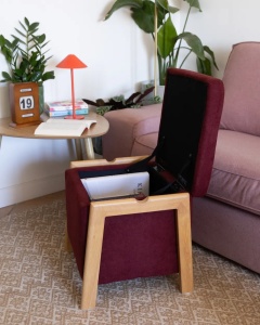 Produs Resigilat Taburet cu spatiu de depozitare Re-Bloom Edland, textil/placaj/fier, 45x43x44 cm, spuma, 120 kg, burgundy/maro - Verificat A - Img 2