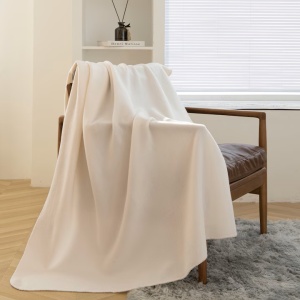 Set 2 Paturi fleece Dormitio®, margine ingusta, cusatura overlock, 127x152 cm, 100% poliester, 180gsm, Alb, Resigilat, Grad A - Img 2