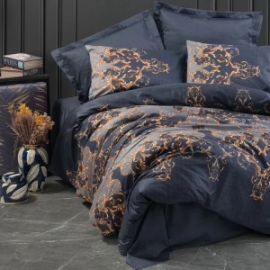 L'essentiel Maison set lenjerie pat dublu, satin bumbac 100%, husa pilota 200x220 cm + cearsaf 240x260 cm + 2x fata de perna 50x70 cm, albastru inchis/auriu - Verificat A · Re-Bloom - Img 1