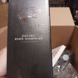 Orient ascutitor electric profesional de cutite, 3 etape de ascutire, baza antiderapanta cu compartiment magnetic, otel, negru - Verificat A · Re-Bloom - Img 7