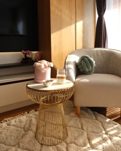 Produs Resigilat Masuta laterala Re-Bloom Cheynes, marmura/fier, 42x42x48 cm, 22 kg, auriu/alb - Verificat A - Img 6