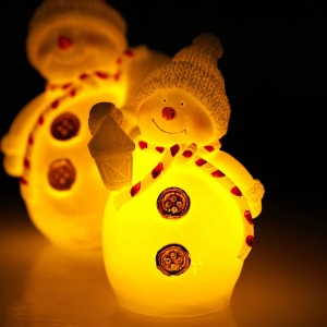 Set de 2 decoratiuni iluminate pentru Craciun Cclife, LED, ceara, alb/rosu, 16 x 11 x 7 cm /12,5 x 9x 7 cm - Img 2