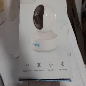 Camera de supraveghere pentru interior Reolink E340, Wi-Fi 5/2,4 Ghz de 5 MP, Pan/Tilt la 360 de grade, Zoom optic 3X, Detectare inteligenta a persoanelor/animalelor de companie, cu urmarire automata,Dual-Bands Wi-Fi, Two-Way Audio, Resigilat, Grad A - Img 2