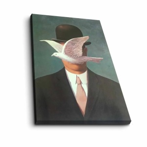 Tablou decorativ canvas Rene Magritte barbat cu palarie, panza piele intoarsa 100%, sasiu lemn 3 cm, 45x70 cm, multicolor - Verificat A · Re-Bloom