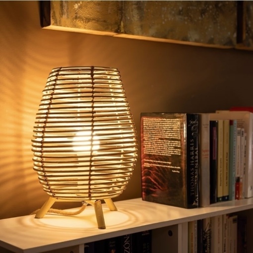 LAMPA DE MASA BOSSA 30 INDOOR, CONFECTIONATA DIN FIBRE NATURALE