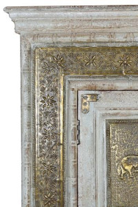 DULAP 6483, ALB/BRONZ, LEMN DE MANGO SI DETALII DIN BRONZ, STIL VINTAGE G&C - Img 4
