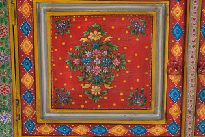 COMODA 140CM, MULTICOLOR, DIN LEMN DE MANGO, PICTATE MANUAL, GINER Y COLOMER - Img 7