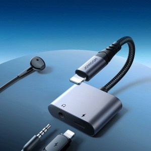 Adaptor Audio 2 in 1 Joyroom SY-L01 Lightning la 3.5 mm + Lightning 2.4A (negru)