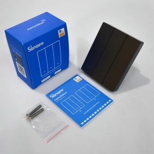 Intrerupator Smart de Perete Wi-Fi 3 Canale Sonoff M5-3C-80 (Negru)