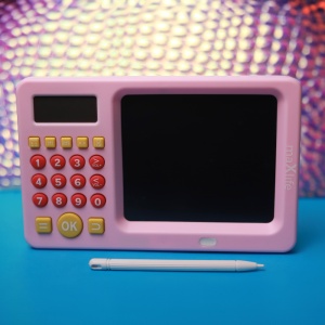 Tabla de Scris Pentru Copii Maxlife cu Calculator MXWB-01 (Roz)