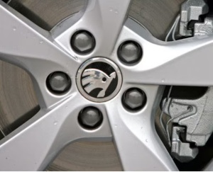 set 4 Capace Janta Aliaj Skoda 52MM Interior - 56MM Exterior Negru Cu Argintiu - Img 7