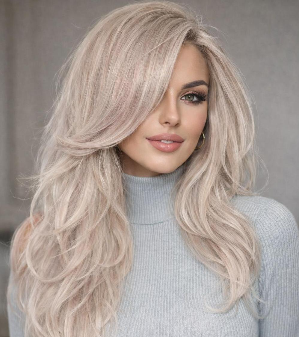 Cum obții blondul perfect: Ghid complet pentru decolorarea părului și ingrijirea blondului rece