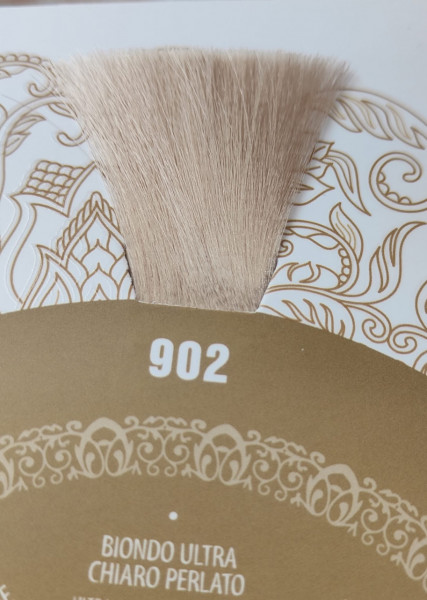 vopsea de par profesionala blond platinat