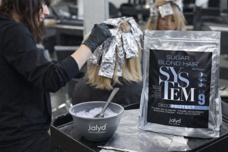 cel mai bun praf decolorant pentru par