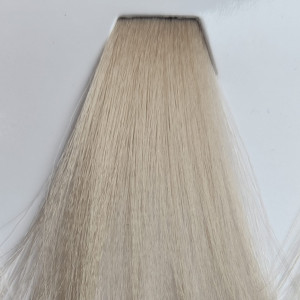 vopsea de par profesionala blond platinat