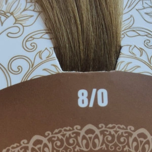 vopsea de par profesionala blond deschis natural
