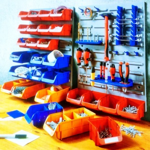 Set pentru organizare si depozitare diverse unelte. (2 panouri de perete cu diverse cutii si suporturi pentru unelte) Set 59 Piese.