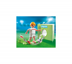 JUCATOR DE FOTBAL ANGLIA