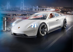 Rex Dasher Cu Porsche Mission E.