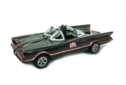 Batmobil retro cu functii de sunet si lumina