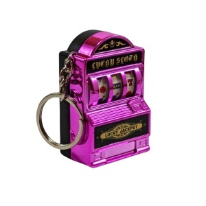 Breloc Lucky Slot Machine, Roz, interactiv, maneta functionala, 6 cm x 4 cm